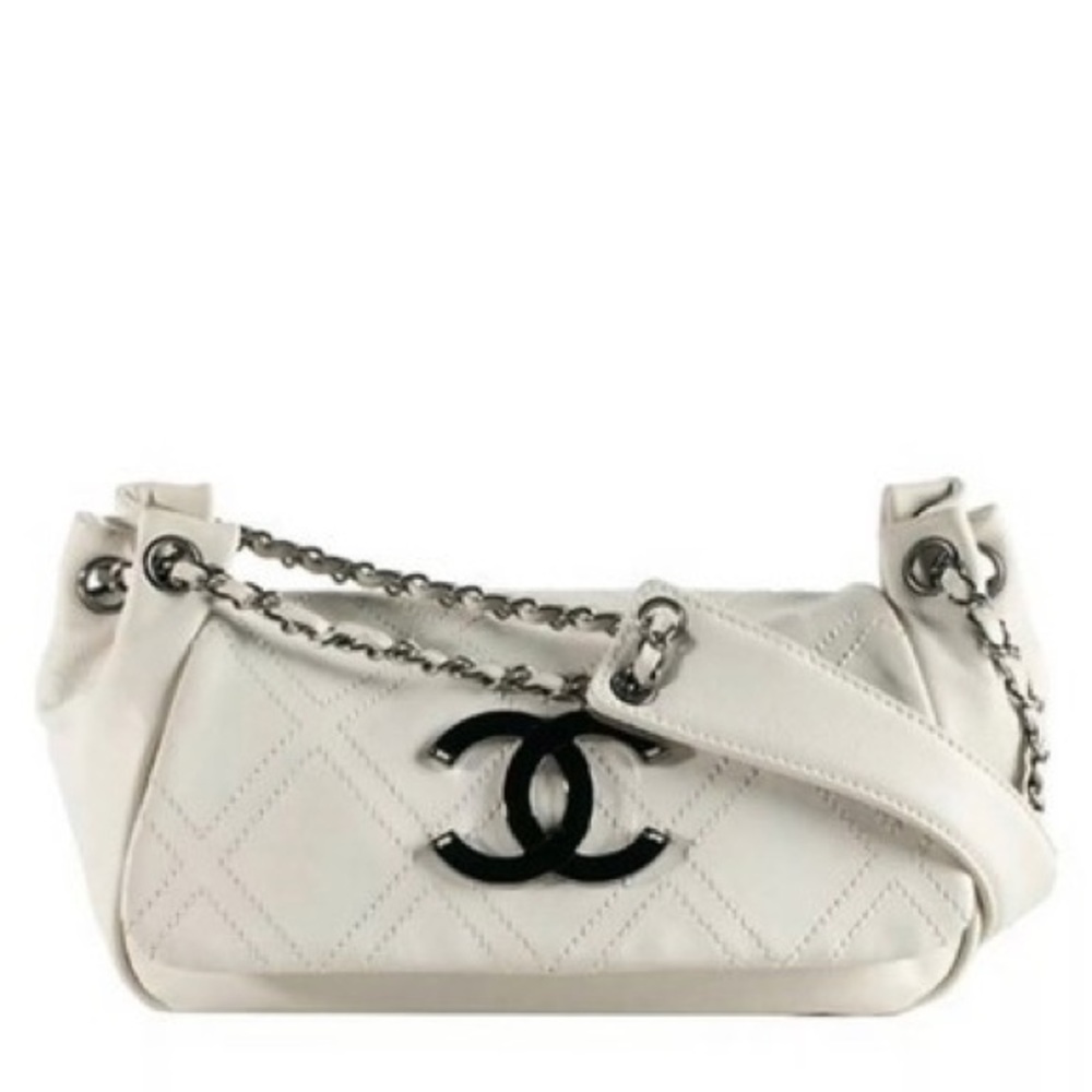 Chanel flap bag large cc logo
